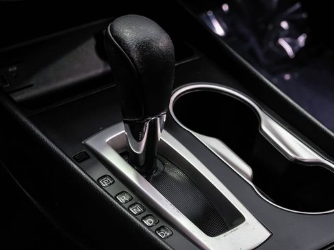 Used 2017 Nissan Altima 2.5 SR w/ Midnight Edition Package image 23