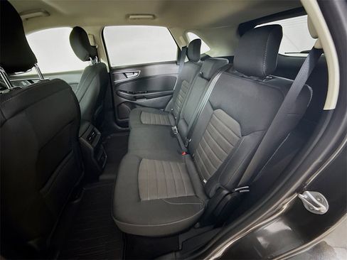 Used 2019 Ford Edge SEL image 21