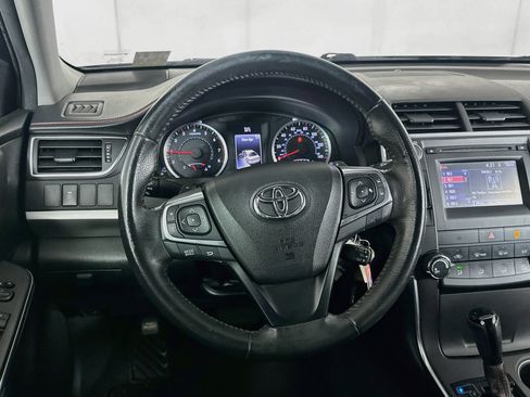 Used 2017 Toyota Camry SE FWD image 17