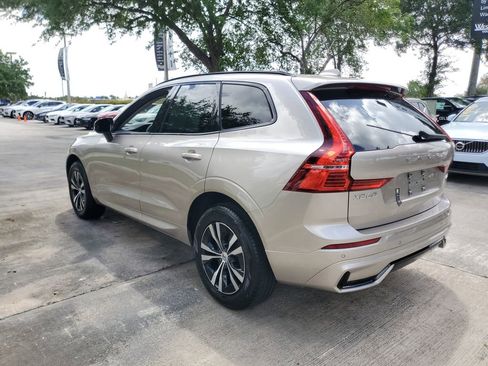 Certified 2025 Volvo XC60 B5 Core AWD/4WD image 4