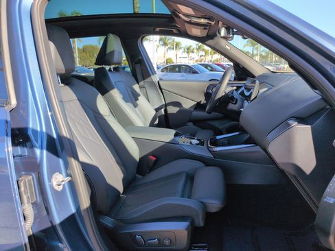 Used 2025 BMW X3 xDrive30i w/ Premium Package image 32