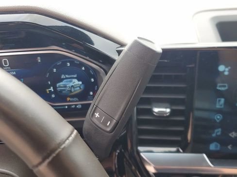 Used 2023 Chevrolet Silverado 1500 LT image 28