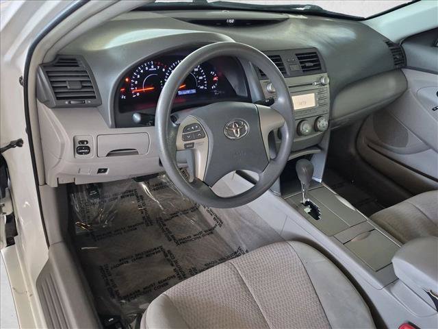 Used 2011 Toyota Camry LE FWD image 10