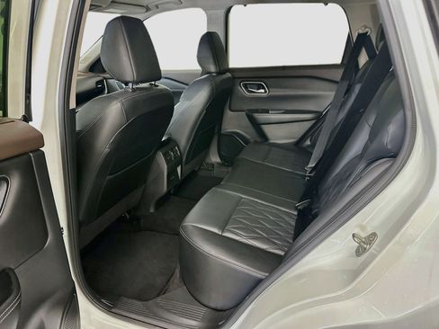 Used 2023 Nissan Rogue Platinum AWD/4WD image 30