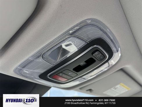 Used 2025 Hyundai Kona Limited image 34