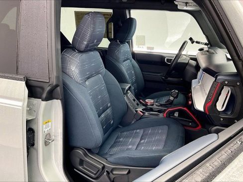 Used 2024 Ford Bronco Heritage Edition image 6