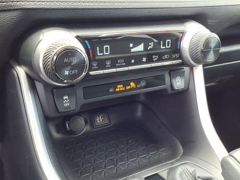 Certified 2024 Toyota RAV4 XLE FWD image 26