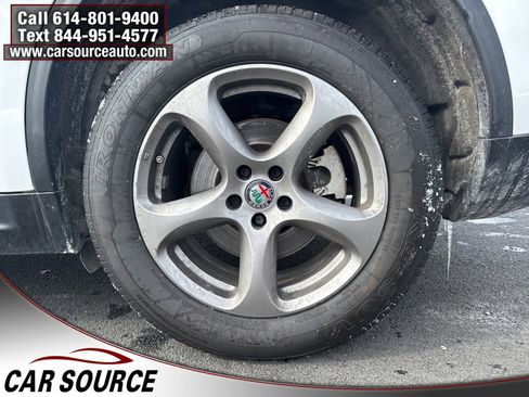 Used 2021 Alfa Romeo Stelvio Sprint w/ Cold Weather Package image 38