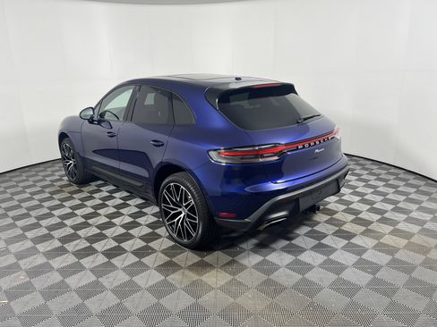 Used 2026 Porsche Macan AWD/4WD image 3