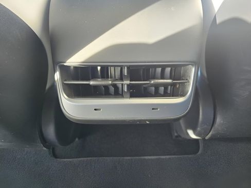 Used 2022 Tesla Model 3 Long Range image 25