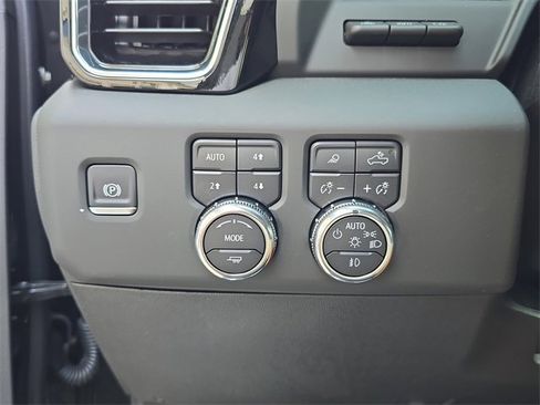 New 2025 GMC Sierra 2500 Denali w/ Denali Reserve Package image 25