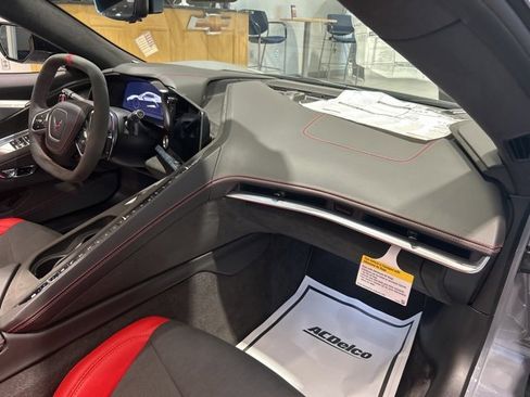 Used 2024 Chevrolet Corvette Stingray Premium Conv w/ 3LT image 27