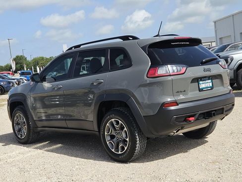 Used 2022 Jeep Cherokee Trailhawk w/ Sound & Nav Group AWD/4WD image 7