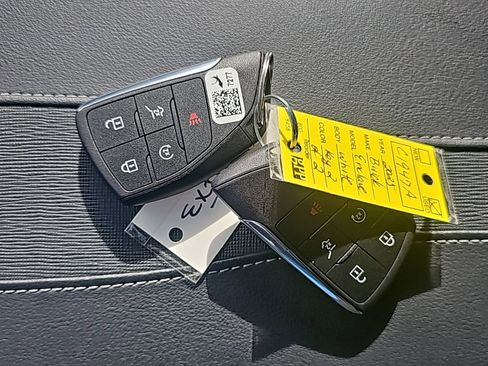 Certified 2025 Buick Enclave Sport Touring image 27