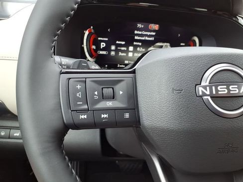 New 2026 Nissan Pathfinder SL AWD/4WD image 9