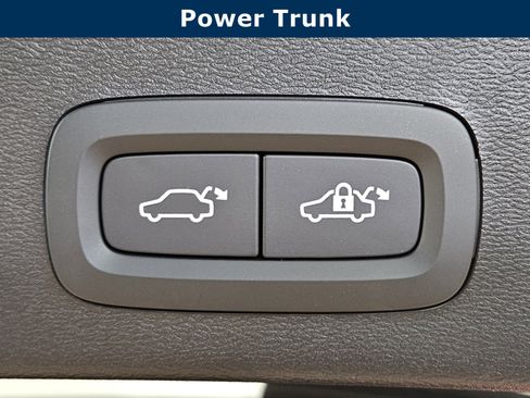 New 2026 Volvo XC40 B5 Plus w/ Climate Package image 36