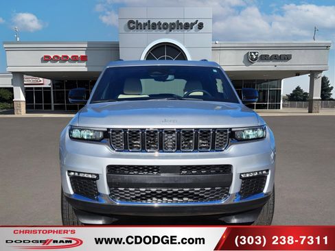 Used 2024 Jeep Grand Cherokee L Limited w/ Trailer Tow Package image 8