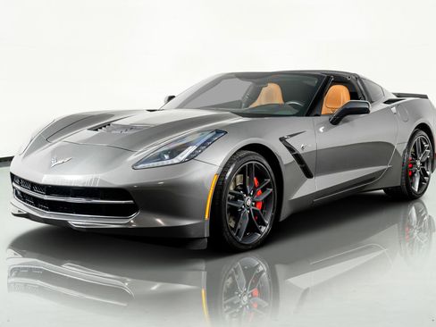 Used 2015 Chevrolet Corvette Stingray Coupe w/ 2LT Preferred Equipment Group image 22