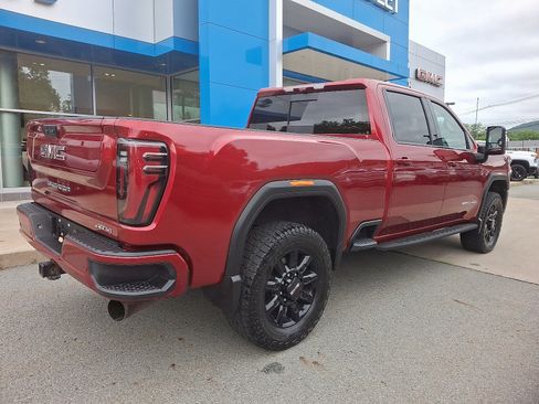 Used 2024 GMC Sierra 2500 AT4 w/ AT4 Premium Plus Package image 6