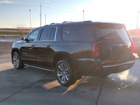 Used 2016 Chevrolet Suburban LTZ image 20