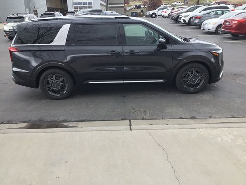 New 2026 Kia Carnival SX image 6