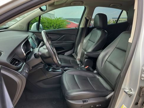 Used 2019 Buick Encore Essence w/ Safety Package II FWD image 16