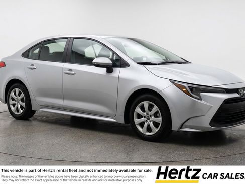 Used 2025 Toyota Corolla LE FWD image 1