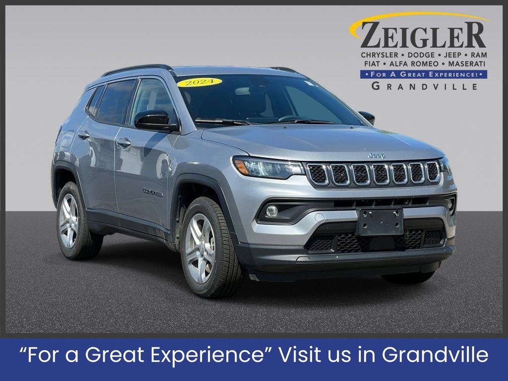 Certified 2024 Jeep Compass Latitude AWD/4WD image 1