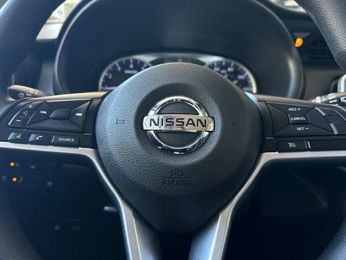 Used 2021 Nissan Kicks S FWD image 23