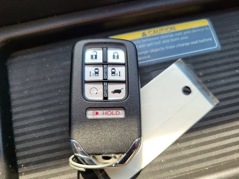Used 2023 Honda Odyssey Elite image 22