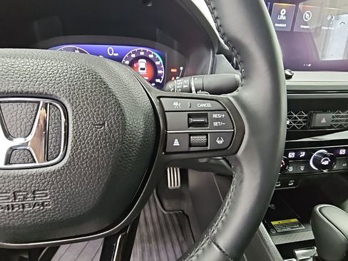 Used 2025 Honda Accord Sport image 28