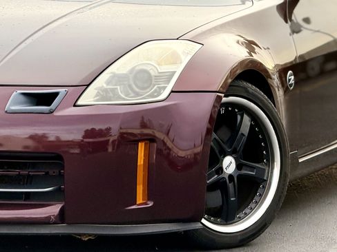 Used 2006 Nissan 350Z Grand Touring RWD image 11