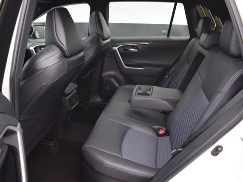 Used 2021 Toyota RAV4 XSE AWD/4WD image 13