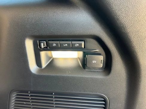 Used 2020 Ford Explorer Limited RWD image 26