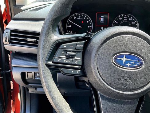 Used 2024 Subaru Crosstrek 2.0i Premium AWD/4WD image 11