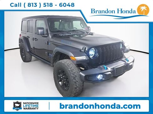 Used 2024 Jeep Wrangler Unlimited image 1