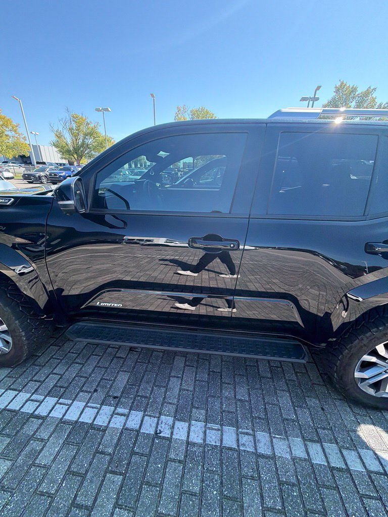 Used 2025 Toyota 4Runner Limited AWD/4WD image 16
