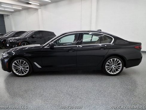 Used 2023 BMW 530i w/ Convenience Package RWD image 5