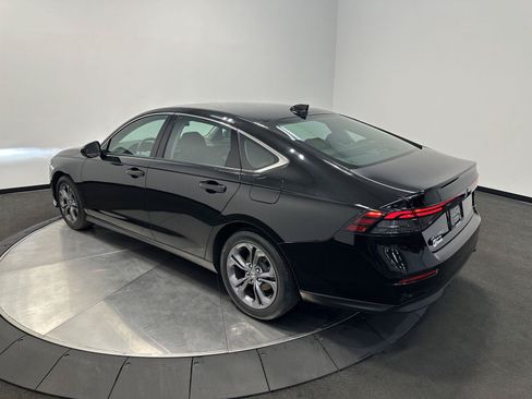 Certified 2023 Honda Accord EX image 5