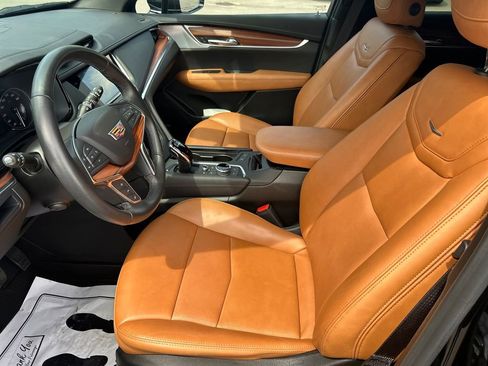 Certified 2023 Cadillac XT5 Premium Luxury w/ LPO, Floor Liner Package AWD/4WD image 14