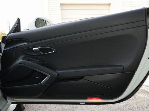 Used 2014 Porsche 911 Carrera image 22