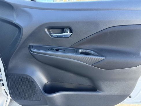 Used 2021 Nissan Versa SV image 19