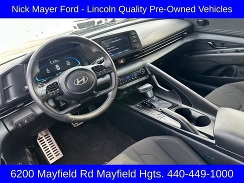 Used 2025 Hyundai Elantra Sport image 13