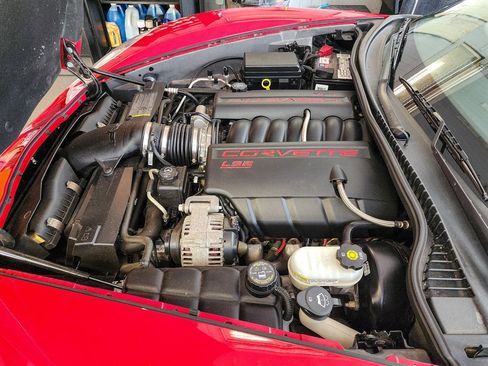 Used 2005 Chevrolet Corvette Convertible w/ Preferred Equipment Group RWD image 29