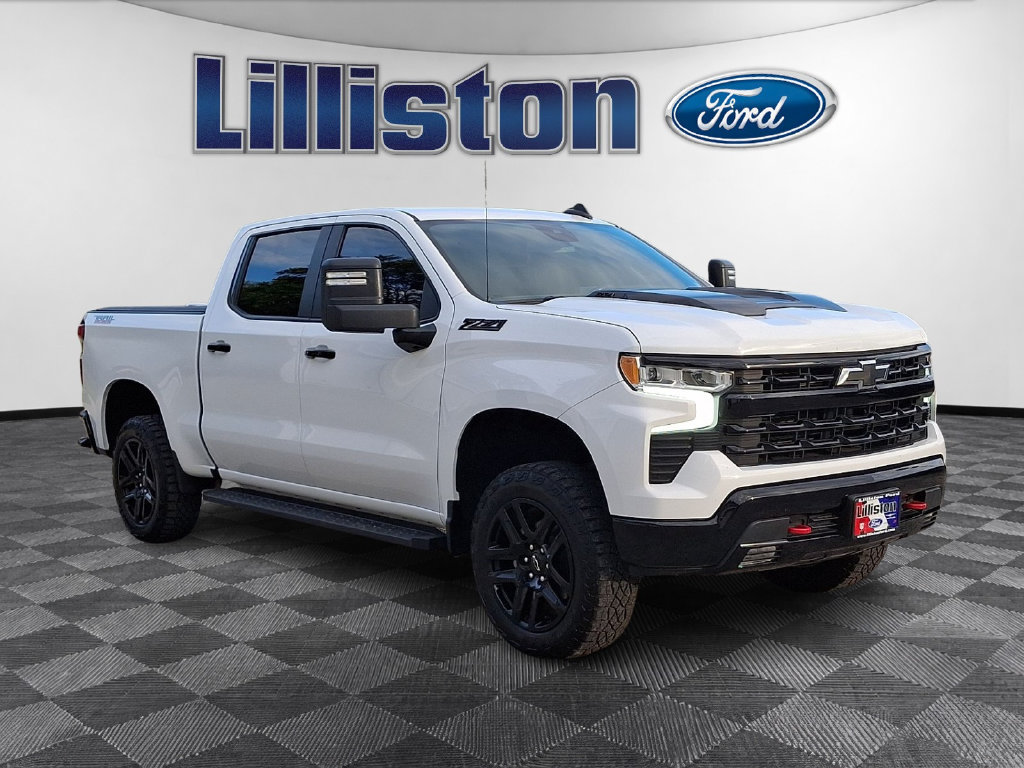 Used 2023 Chevrolet Silverado 1500 LT Trail Boss w/ Protection Package AWD/4WD image 3