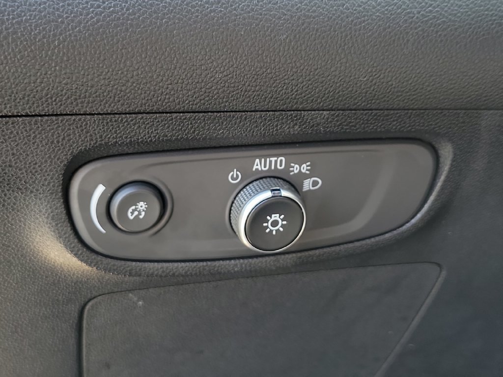 Used 2025 Buick Encore GX Preferred FWD image 22