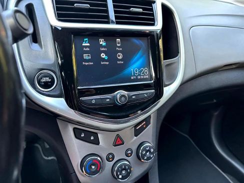 Used 2017 Chevrolet Sonic Premier image 23