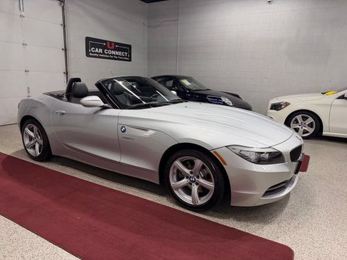 Used 2011 BMW Z4 sDrive30i RWD image 10
