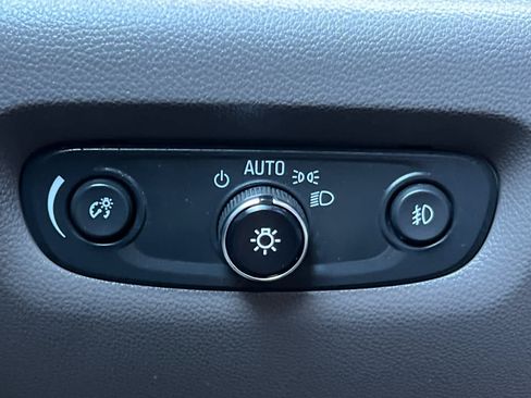 Used 2018 Chevrolet Traverse Premier w/ LPO, Floor Liner Package AWD/4WD image 33