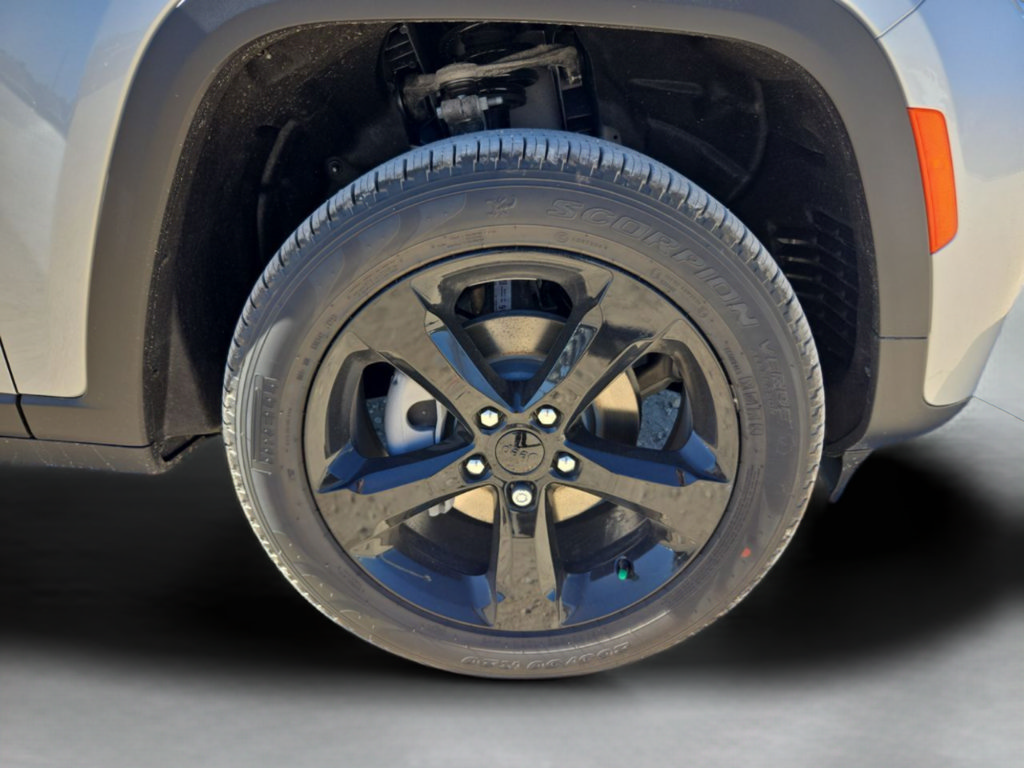 New 2026 Jeep Grand Cherokee Limited AWD/4WD image 45